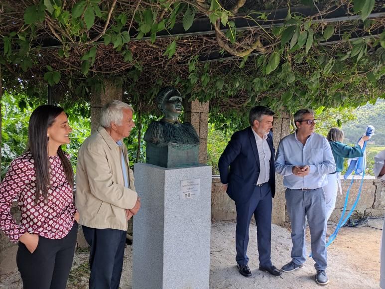 Homenagem a Eugénia Campilho