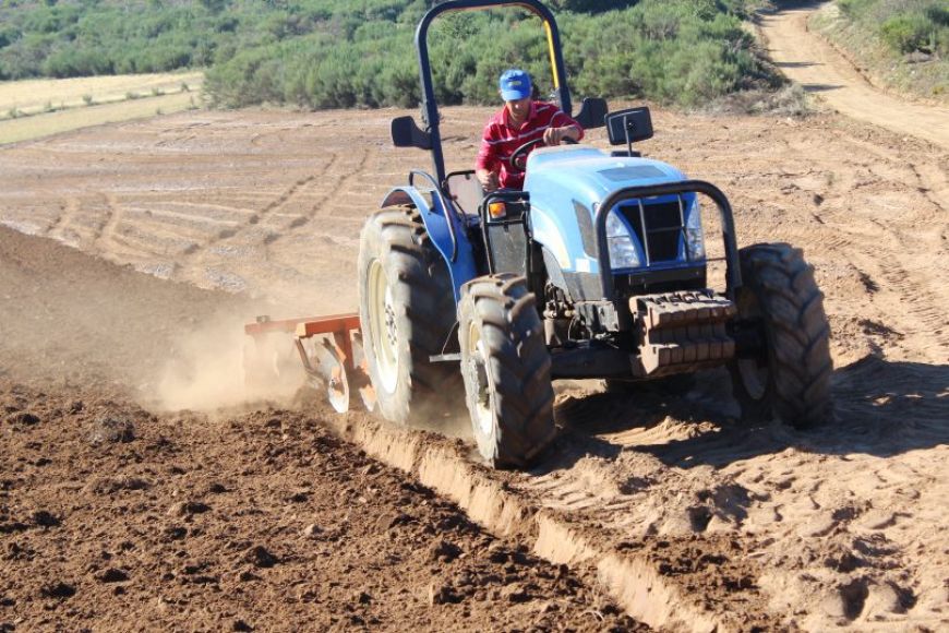 INFORMAÇÃO AOS AGRICULTORES - SUBSTITUIÇÃO DE TRATORES - FINANCIAMENTO ATÉ 70%